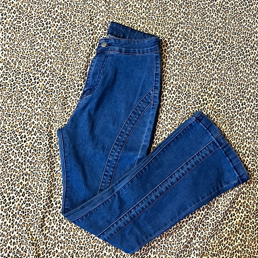 smooth flare stretchy jeans